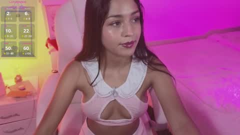 Sara Bryce online show from December 13, 2:16 pm