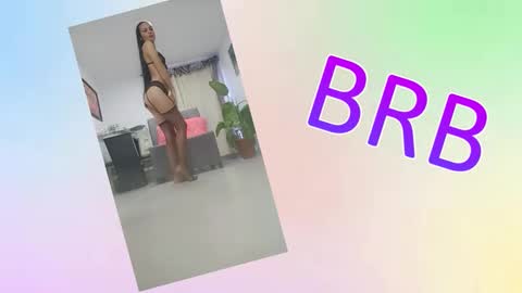 Snapshot of sara_carmona chatting on October 8, 11:27 am SARA online show from October 8, 11:27 am