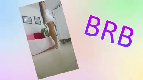 Snapshot of sara_carmona chatting on October 1, 1:32 pm SARA online show from October 1, 1:32 pm