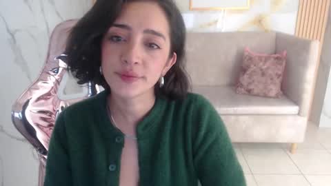 Sara  online show from October 18, 2:10 pm