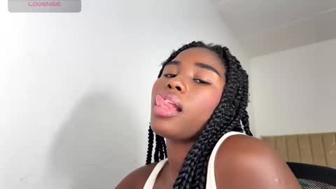 Sara online show from October 2, 11:47 pm