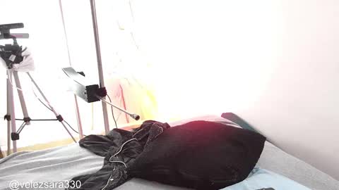 sara velez online show from September 22, 6:01 pm