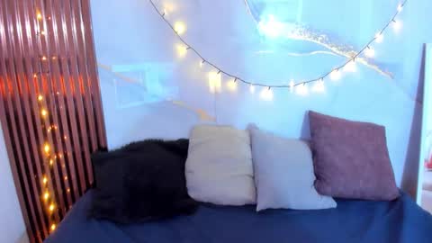 SARAHGIL online show from March 15, 7:06 pm