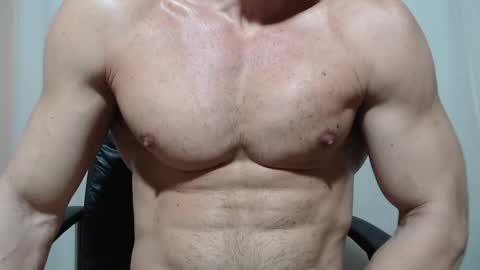 saradorj92 online show from April 23, 4:09 am