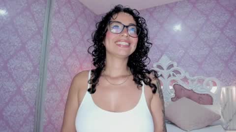 Sarah online show from March 31, 2:23 am