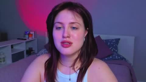 Sarah online show from June 8, 1:28 am