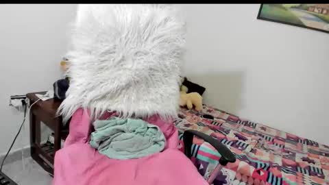 Sarah online show from November 2, 7:08 am