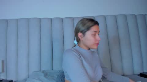 Sarah Evans online show from March 7, 2:46 am