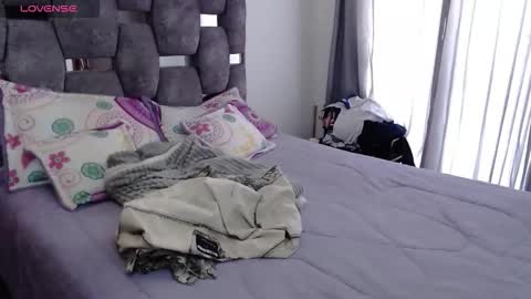 Lia online show from October 18, 5:06 pm