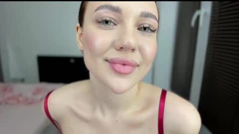 sarahphyllis online show from February 17, 7:01 pm