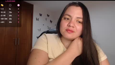 Snapshot of sarahros1 chatting on October 9, 3:45 am Sarah online show from October 9, 3:45 am