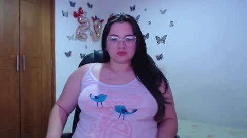 Snapshot of sarahros1 chatting on January 9, 1:29 am Sarah online show from January 9, 1:29 am