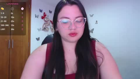 Snapshot of sarahros1 chatting on February 16, 4:09 am Sarah online show from February 16, 4:09 am