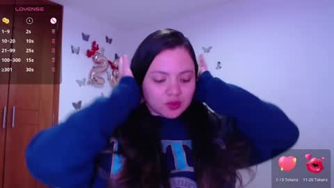 Snapshot of sarahros1 chatting on February 25, 3:42 am Sarah online show from February 25, 3:42 am