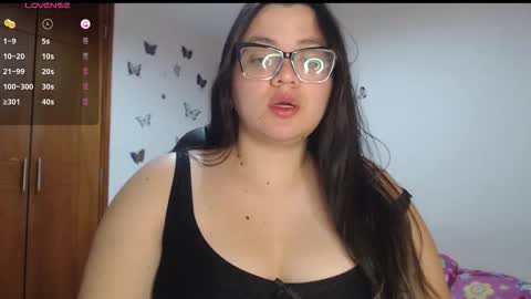 Snapshot of sarahros1 chatting on October 22, 3:53 am Sarah online show from October 22, 3:53 am