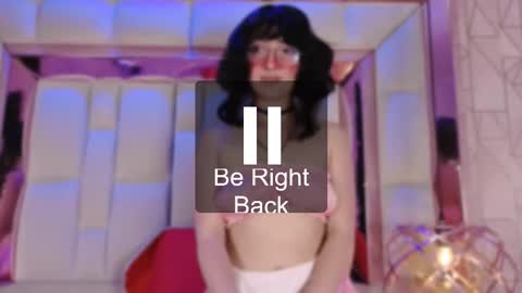 sara  online show from March 28, 8:27 am