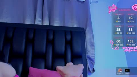  Sara  online show from April 1, 9:45 pm