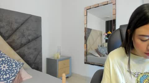      online show from September 26, 7:11 pm