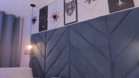 Sara  online show from March 5, 10:22 am