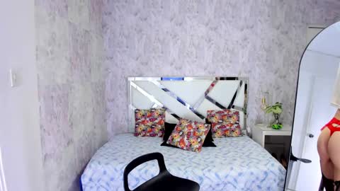 sarah online show from October 3, 8:50 pm