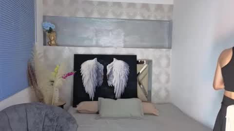 sarah online show from February 27, 12:47 am