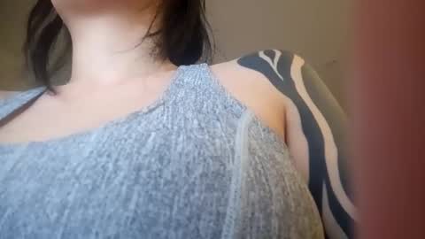 Snapshot of sasha_baby69 chatting on September 30, 2:11 am yesica online show from September 30, 2:11 am