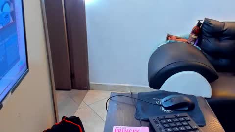 SASHA  online show from February 3, 1:04 pm