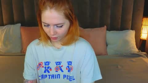 Snapshot of sasha_exclusive chatting on October 22, 1:46 pm Sasha Exclusive online show from October 22, 1:46 pm
