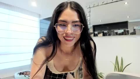 Snapshot of sasha_jonne chatting on September 22, 9:52 pm sasha_jonne online show from September 22, 9:52 pm