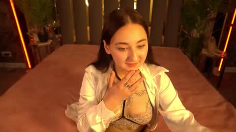 sashaduvalle online show from October 19, 7:46 am