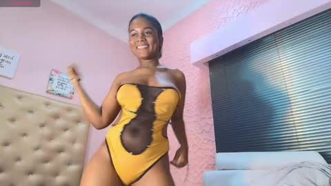 SashhaLux22 online show from February 21, 9:13 am