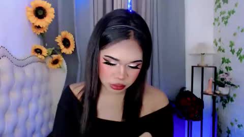 sassy_tinaxx online show from November 16, 8:00 pm