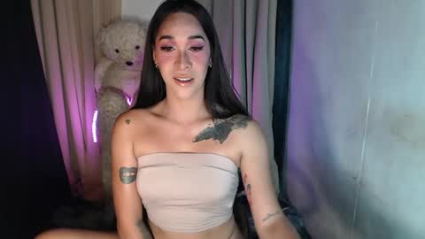  HERA  online show from April 21, 10:17 pm