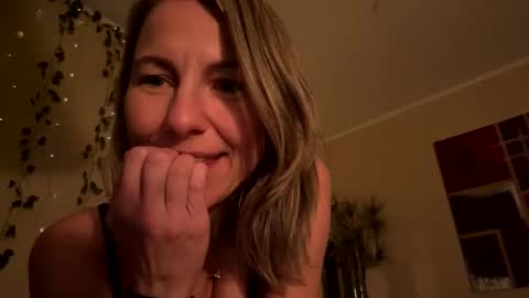 Sassyella online show from January 4, 11:22 am