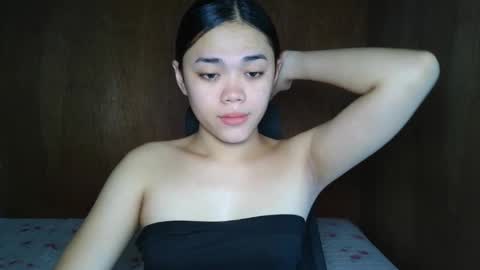 Snapshot of saszzyyumiie chatting on October 15, 2:59 am saszzyyumiie online show from October 15, 2:59 am