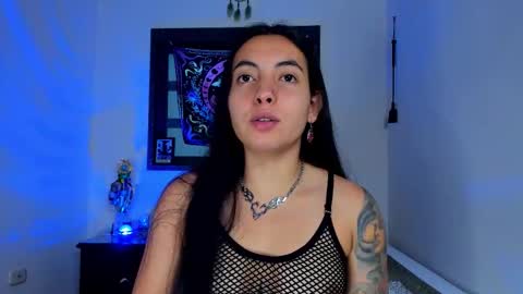 Snapshot of saucy_zaren chatting on September 11, 1:40 am Zaren online show from September 11, 1:40 am