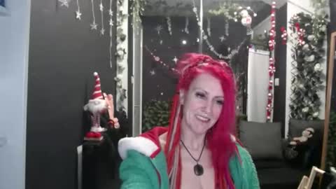 SaucySky online show from December 16, 9:37 am