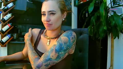   Dela  online show from October 27, 3:28 am