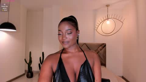 S a v a n n a h  online show from May 27, 1:57 am