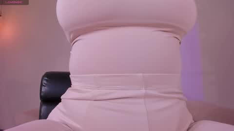 Snapshot of savannahstorm_ chatting on September 24, 6:25 pm S a v a n n a h  online show from September 24, 6:25 pm