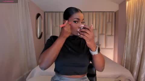 Snapshot of savannahstorm_ chatting on September 21, 12:42 pm S a v a n n a h  online show from September 21, 12:42 pm