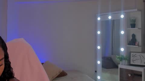 Savannahwildee online show from January 11, 11:12 am