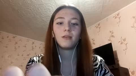 Sophie online show from September 19, 3:27 pm