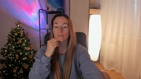 save the qween online show from December 21, 10:32 am