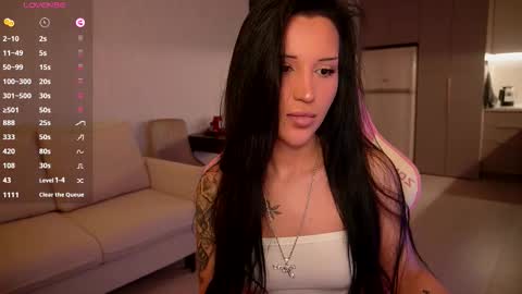 savii07 online show from September 25, 10:55 am