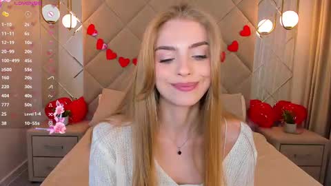 Kira  GMT 7 Mon Thu-Sun  0800am-0200pm  online show from February 24, 12:09 am