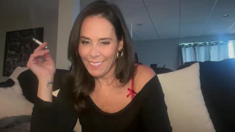 Good Girls Say Please...and Thank You online show from March 7, 9:15 pm