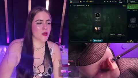 sayreth_ online show from May 3, 4:18 am