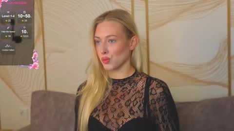 Snapshot of sayselena chatting on October 8, 4:24 pm Hello guys our name is Emily Nicole Alice. We are very funny and love to spend time well online show from October 8, 4:24 pm