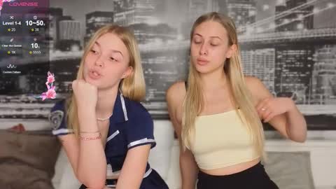 Snapshot of sayselena chatting on October 11, 4:43 pm Hello guys our name is Emily Nicole Alice. We are very funny and love to spend time well online show from October 11, 4:43 pm